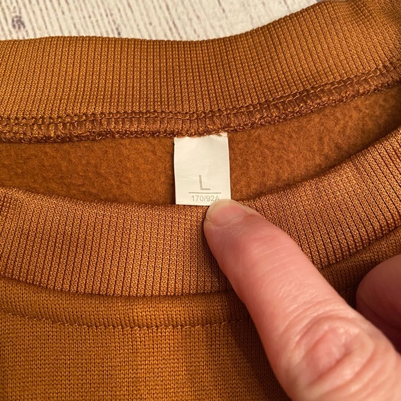 Christmas 🎄 Cat Sweatshirt - Picture 5 of 11